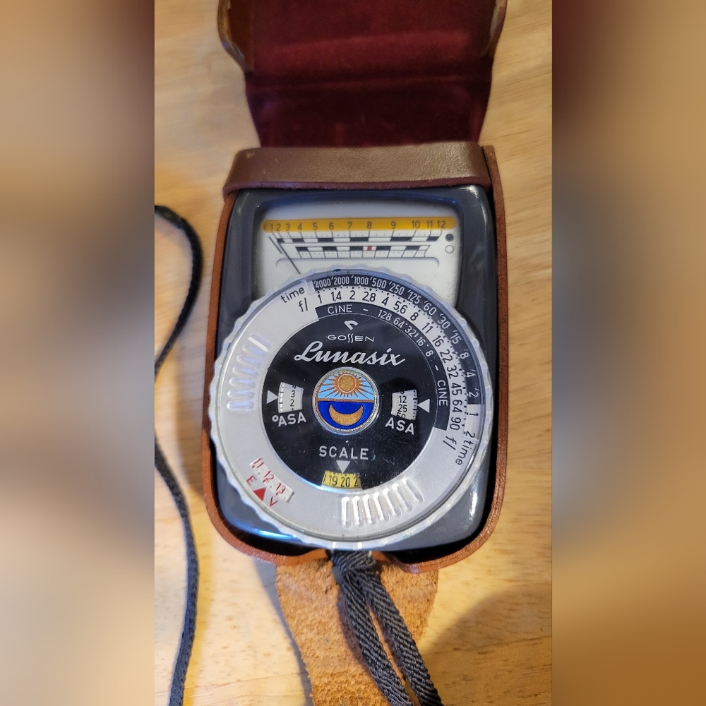 Vintage Gossen Lunasix  Professional Photo Light Meter, West Germany Untested